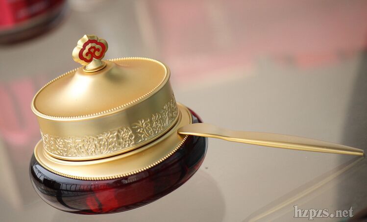 上半年韩国化妆品进口量猛涨224% 代购质量难