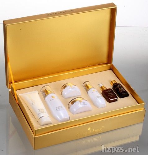 肌肤水水的——法国雅馨安娜能量补水保湿套