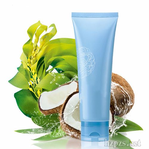 保湿清洁洗面奶